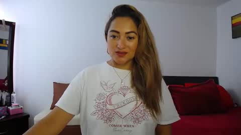Snapshot of abie_spicy_ chatting on April 13, 12:43 pm ximena online show from April 13, 12:43 pm