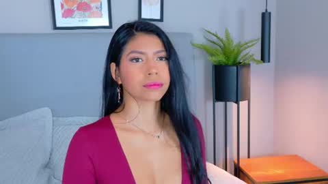 abiehils online show from June 21, 11:46 am