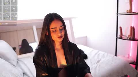 Snapshot of abigail_adamss_ chatting on March 21, 1:26 pm Abigail online show from March 21, 1:26 pm