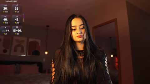 Snapshot of abigail_adamss_ chatting on June 1, 7:15 pm Abigail online show from June 1, 7:15 pm