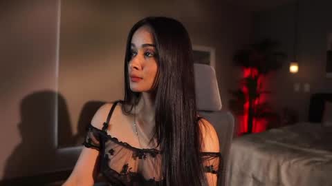 Snapshot of abigail_adamss_ chatting on June 7, 7:06 pm Abigail online show from June 7, 7:06 pm