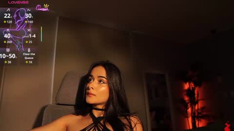 Snapshot of abigail_adamss_ chatting on June 15, 6:21 pm Abigail online show from June 15, 6:21 pm