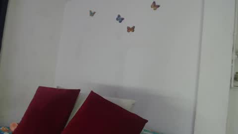 Snapshot of abigail_jhonss chatting on March 4, 2:27 am abigail_jhonss online show from March 4, 2:27 am