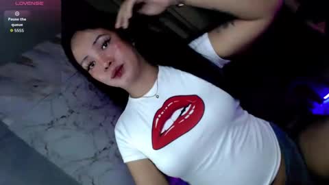 Snapshot of abigail_vergara chatting on June 4, 10:38 pm abigail_vergara online show from June 4, 10:38 pm