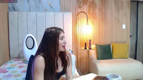 Snapshot of abigailowensss chatting on June 9, 8:04 am abigailowensss online show from June 9, 8:04 am