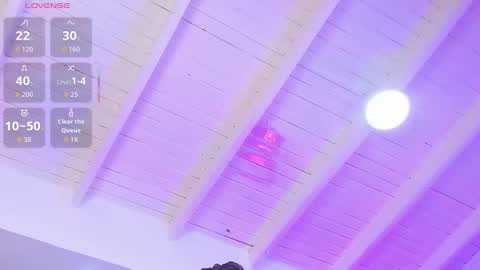 Snapshot of abigailwilliams_ chatting on May 7, 11:15 am Abigail online show from May 7, 11:15 am