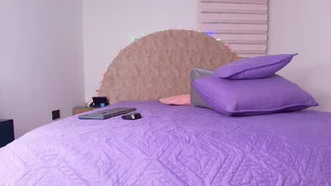 Abigail online show from December 14, 3:01 am