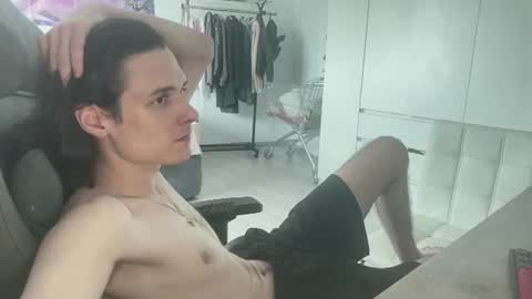 Snapshot of abobus123 chatting on June 15, 5:20 am hi cum in pvt noi extra tip online show from June 15, 5:20 am