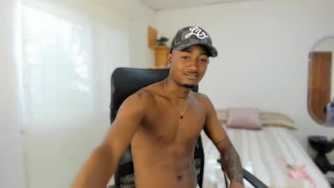 Snapshot of abony_sex69 chatting on September 20, 8:32 pm abony_sex69 online show from September 20, 8:32 pm