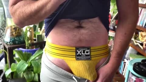 Snapshot of abracadanny777 chatting on March 5, 3:29 pm abracadanny777 online show from March 5, 3:29 pm