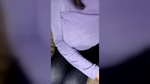 Snapshot of abril2026 chatting on July 19, 7:17 pm abril2026 online show from July 19, 7:17 pm