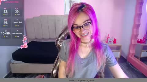 abril_ch_ online show from October 15, 10:48 am