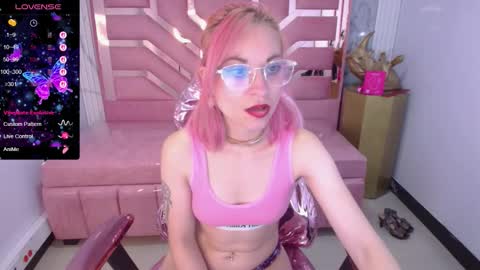 abril_ch_ online show from March 6, 2:46 pm