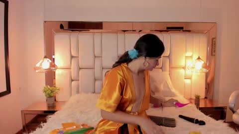 abril_cooper11 online show from October 2, 2:51 am