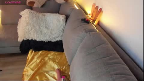 Snapshot of abril_dash chatting on February 13, 8:34 pm Abril online show from February 13, 8:34 pm