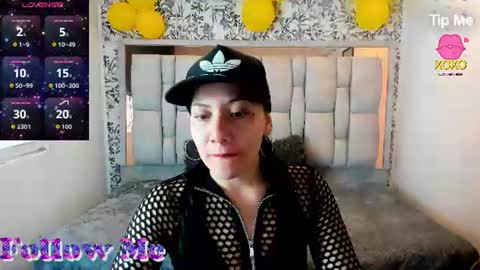 Snapshot of abril_fox__ chatting on June 22, 12:13 pm Abril Fox online show from June 22, 12:13 pm