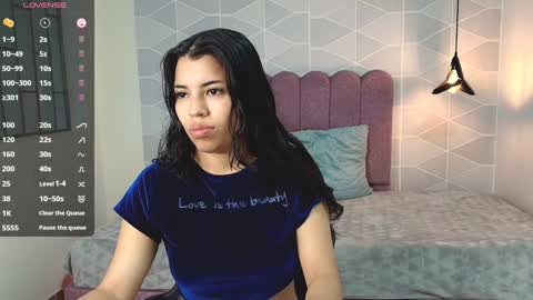Snapshot of abril_matthews chatting on December 23, 3:12 pm ABRIL MATTHEWS online show from December 23, 3:12 pm