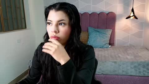 Snapshot of abril_matthews chatting on January 11, 12:07 pm ABRIL MATTHEWS online show from January 11, 12:07 pm