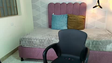 Snapshot of abril_matthews chatting on January 13, 6:27 pm ABRIL MATTHEWS online show from January 13, 6:27 pm