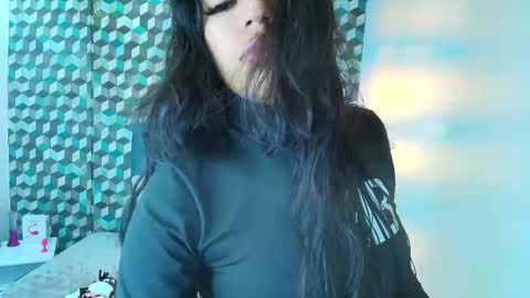 Snapshot of abril_matthews chatting on February 5, 12:06 pm ABRIL MATTHEWS online show from February 5, 12:06 pm