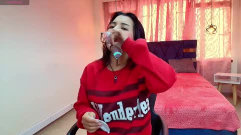 Snapshot of abril_matthews chatting on March 2, 12:01 pm ABRIL MATTHEWS online show from March 2, 12:01 pm