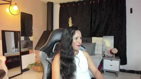 Snapshot of abril_riios chatting on June 4, 3:56 am Abril online show from June 4, 3:56 am