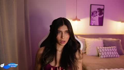 Snapshot of abril_w18 chatting on April 12, 12:04 am My name is Alexa. Please say hello I like to chat with you. If you have requests please use tip online show from April 12, 12:04 am