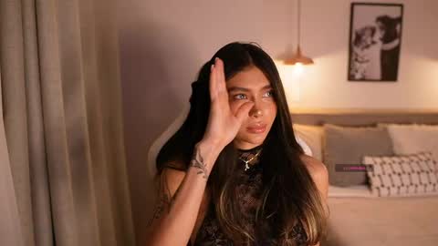 Snapshot of abril_w18 chatting on April 27, 11:03 pm My name is Alexa. Please say hello I like to chat with you. If you have requests please use tip online show from April 27, 11:03 pm