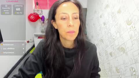 Snapshot of abrillee1 chatting on March 11, 7:25 pm ABRIL online show from March 11, 7:25 pm