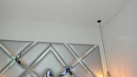 Snapshot of abrilmiller_vc chatting on May 7, 1:38 pm abrilmiller vc online show from May 7, 1:38 pm