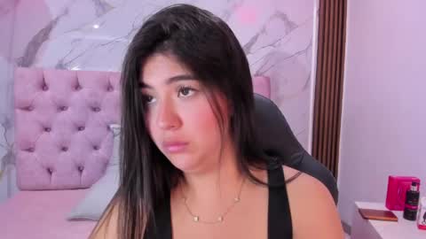 Abril online show from May 11, 4:04 pm