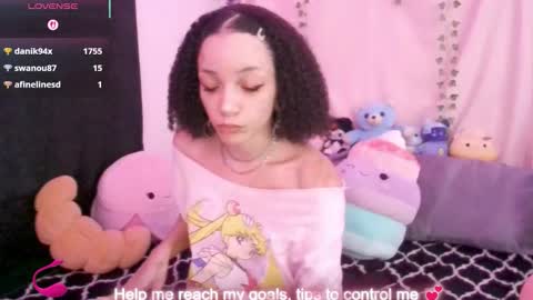 Snapshot of abruisedpeach chatting on October 26, 3:45 am Peach online show from October 26, 3:45 am