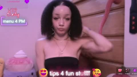 Snapshot of abruisedpeach chatting on July 4, 2:29 am Peach online show from July 4, 2:29 am