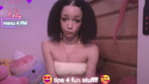 Snapshot of abruisedpeach chatting on July 8, 3:11 am Peach online show from July 8, 3:11 am