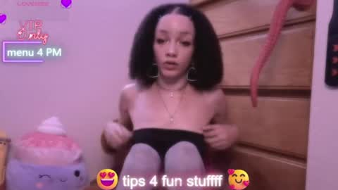 Snapshot of abruisedpeach chatting on July 14, 2:05 am Peach online show from July 14, 2:05 am