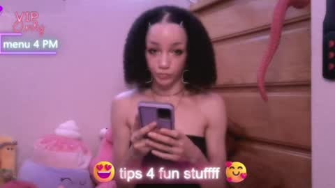 Snapshot of abruisedpeach chatting on August 2, 2:21 am Peach online show from August 2, 2:21 am