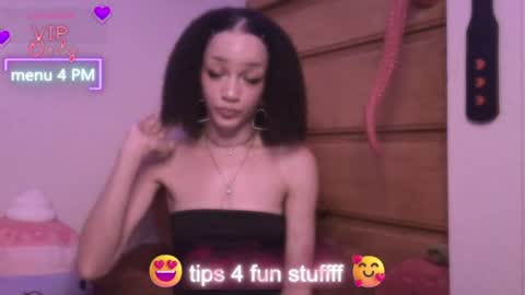 Snapshot of abruisedpeach chatting on August 5, 3:09 am Peach online show from August 5, 3:09 am