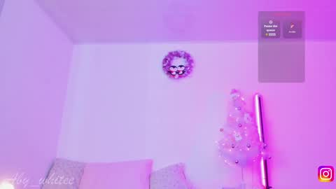 Snapshot of aby_whitee chatting on December 16, 9:35 am   Aby   online show from December 16, 9:35 am
