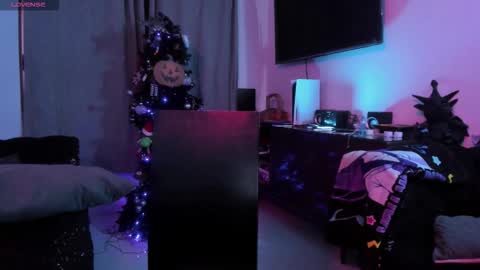 Snapshot of acid_alice666 chatting on December 17, 4:07 am Alice online show from December 17, 4:07 am