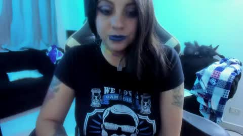 Snapshot of acid_alice666 chatting on May 5, 1:46 am Alice online show from May 5, 1:46 am