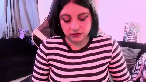 Snapshot of acid_alice666 chatting on May 23, 1:33 am Alice online show from May 23, 1:33 am