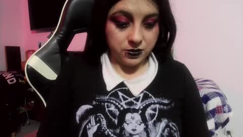 Snapshot of acid_alice666 chatting on June 9, 2:34 am Alice online show from June 9, 2:34 am