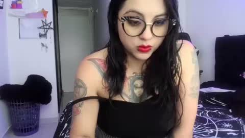 Alice online show from June 18, 2:32 pm