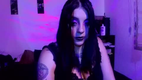 Alice online show from July 3, 8:15 pm