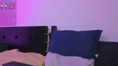 Snapshot of acid_longer chatting on September 26, 11:58 am centric independent model online show from September 26, 11:58 am