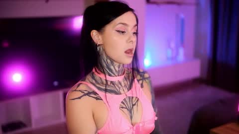 Snapshot of acid_pie chatting on October 31, 6:53 pm acid_pie online show from October 31, 6:53 pm