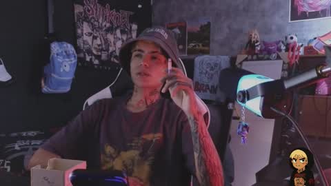 Snapshot of acidmilo chatting on February 3, 8:47 pm Acid Milo online show from February 3, 8:47 pm