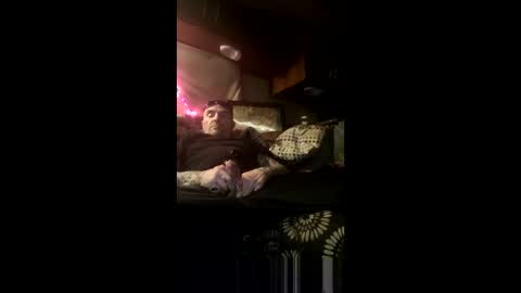 Snapshot of act_right_dub420 chatting on February 23, 10:12 am act_right_dub420 online show from February 23, 10:12 am