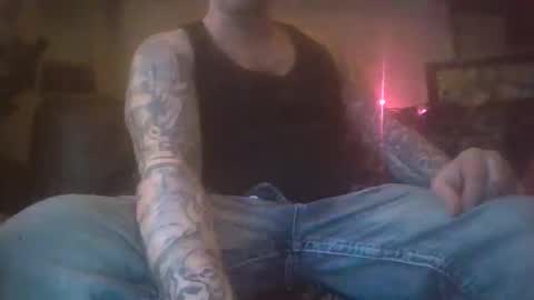 Snapshot of act_right_dub420 chatting on February 26, 6:23 am act_right_dub420 online show from February 26, 6:23 am