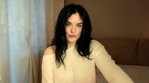 Snapshot of actavia_rose chatting on May 8, 2:55 pm my inst love inside 17 online show from May 8, 2:55 pm